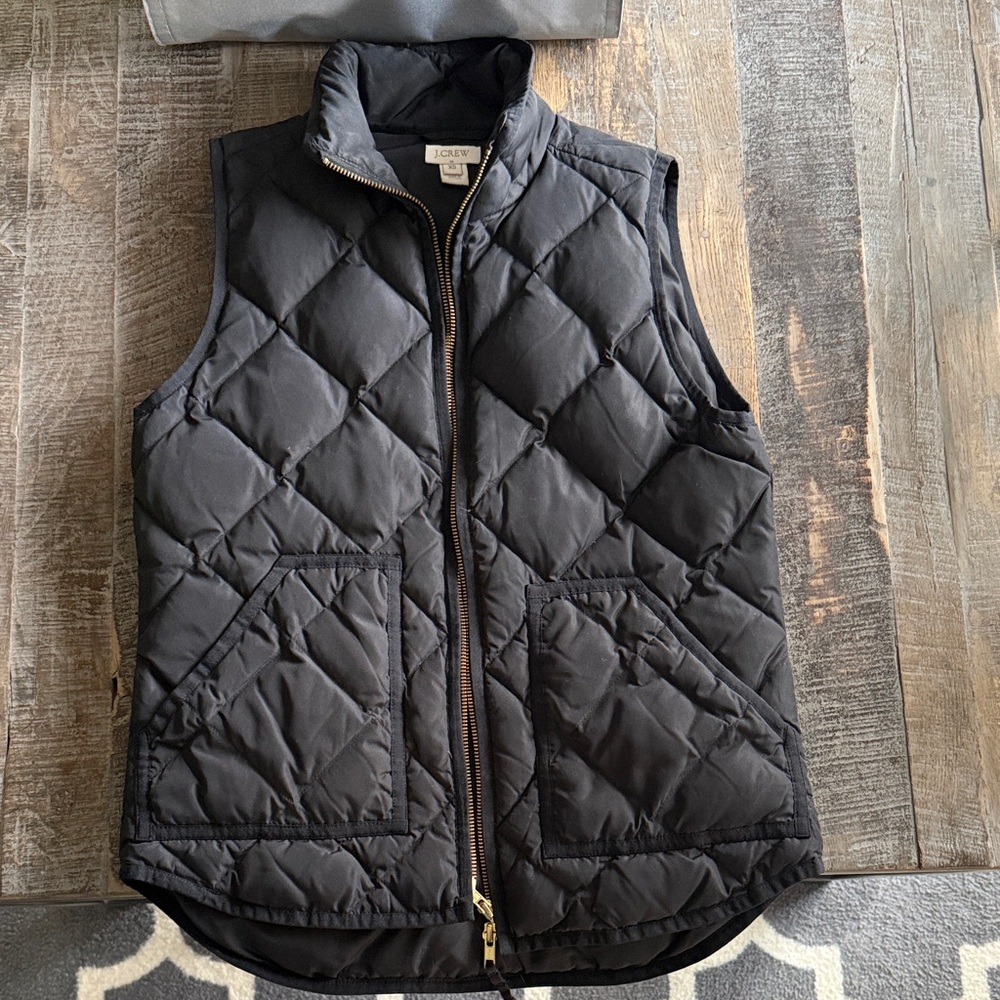 J Crew Factory Women’s Black Puffer Vest Size XS